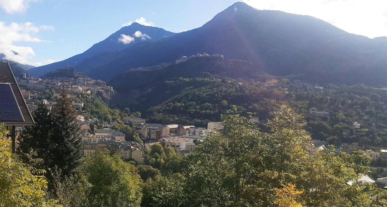 Studio Sympa Avec Terrasse , Maxi 4 Pers.Briancon Экстерьер фото
